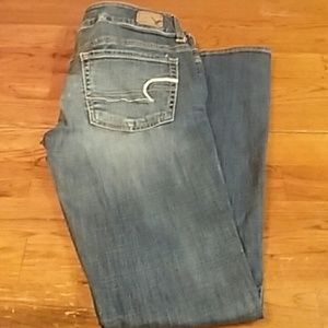 Womens size 6 american eagle jeans